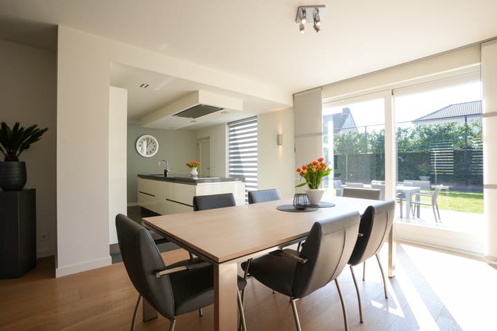 Foto 17 van Meikers 12