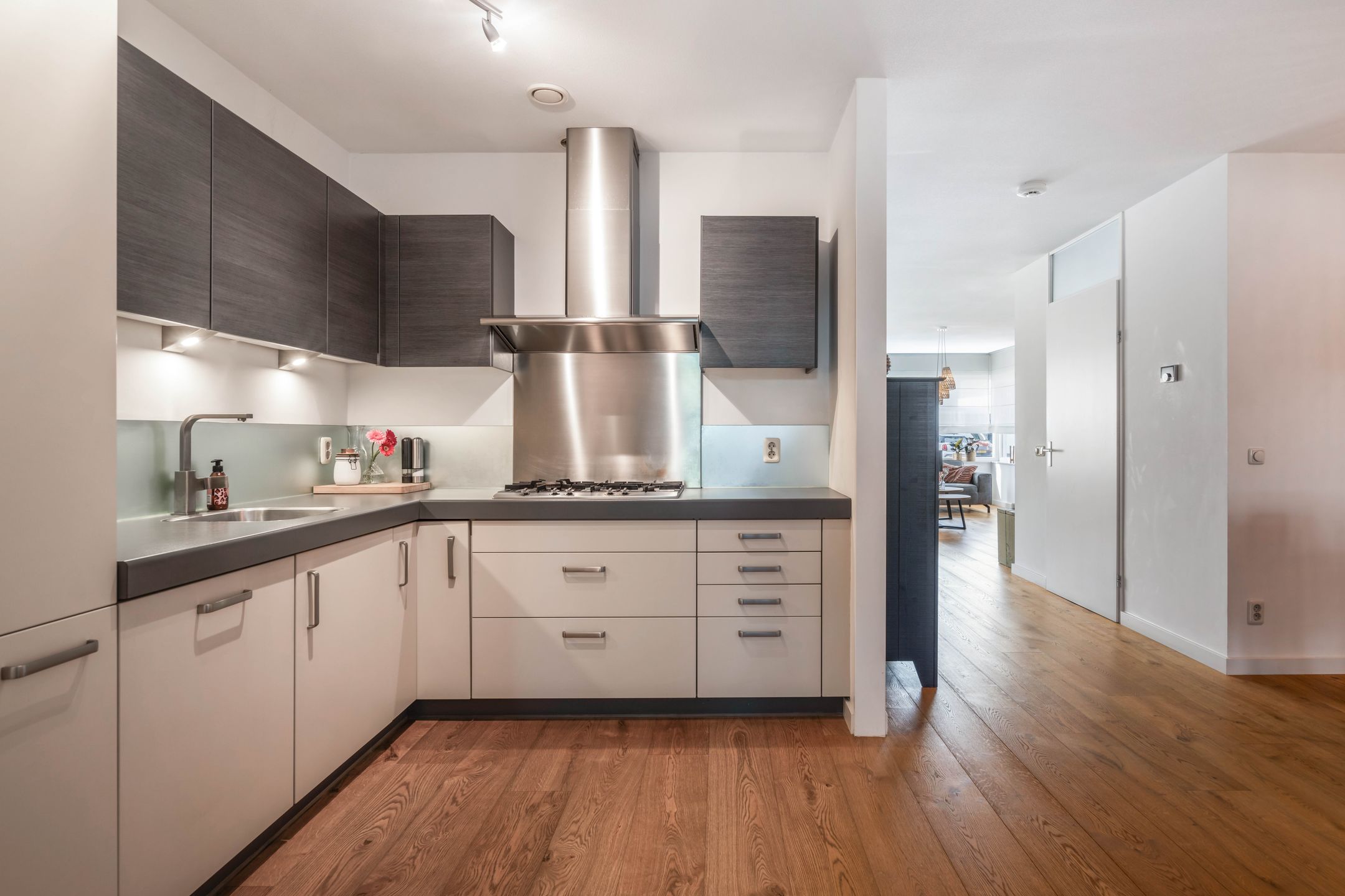 Foto 18 van Kerneel 59