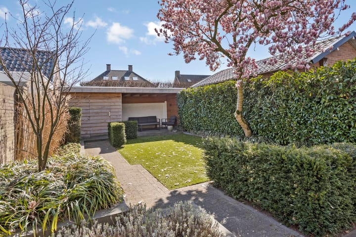 Foto 12 van Korenbloemstraat 23