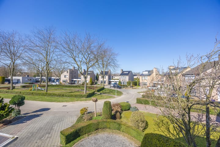 Photo 46 of Op de Hoef 9