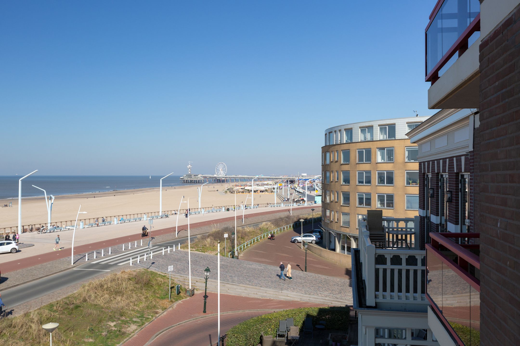 Foto 12 van Zeeruststraat 88