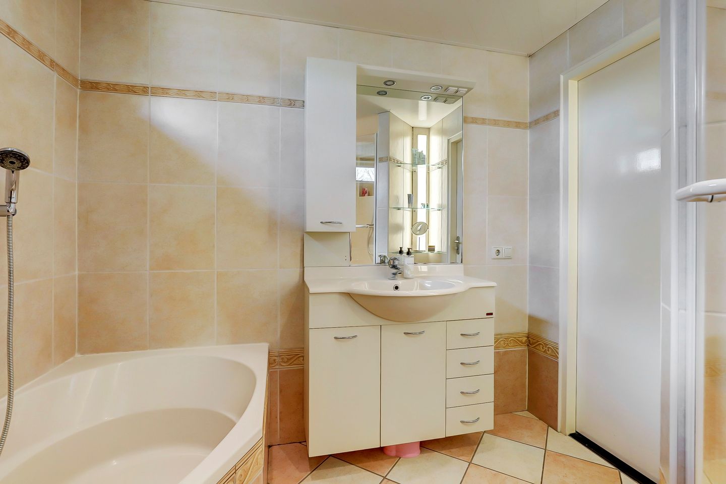 Foto 34 van Frederik van Eedenlaan 2