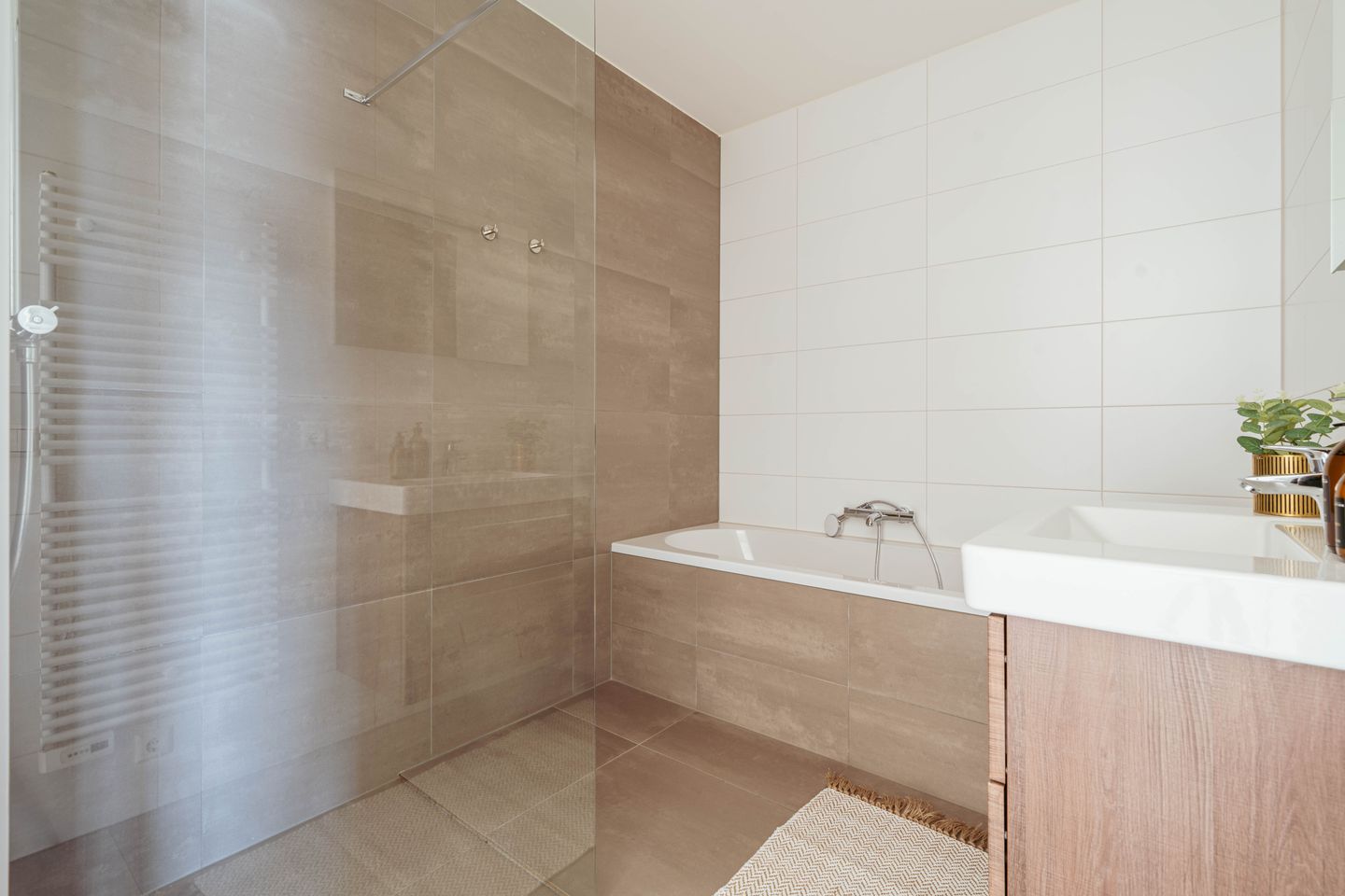 Foto 14 van Waadse Poldergracht 43