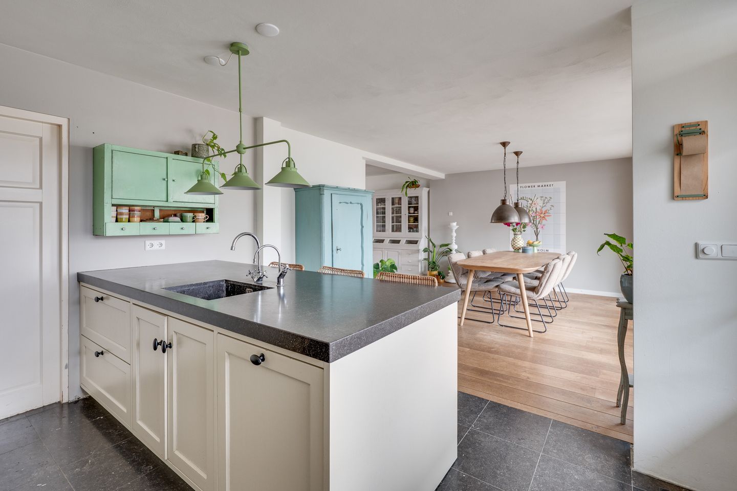 Photo 4 of Schepenenstraat 38