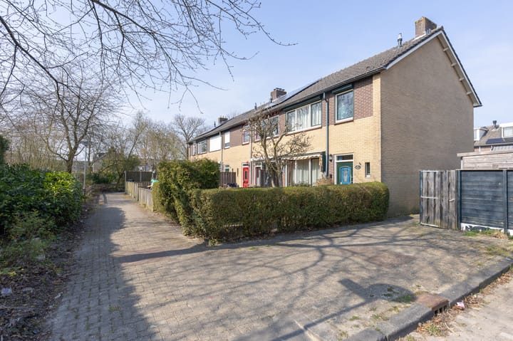 Foto 40 van Hugo de Grootsingel 70