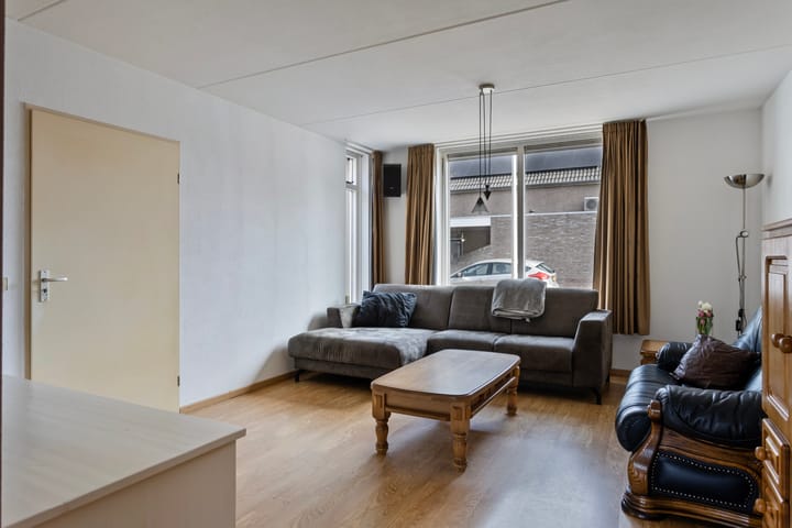 Foto 8 van Paardebloem 42