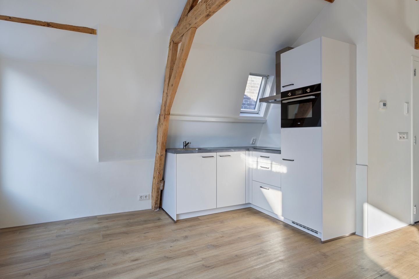 Photo 4 of Kreukelmarkt 12-B