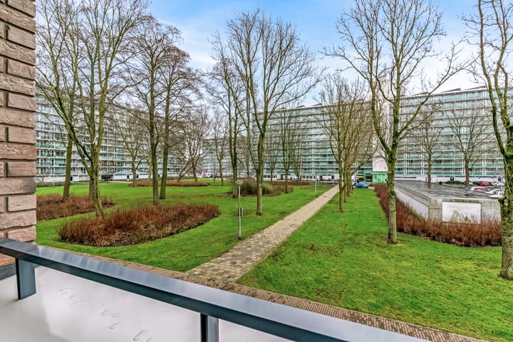 Foto 22 van De Gasperilaan 12