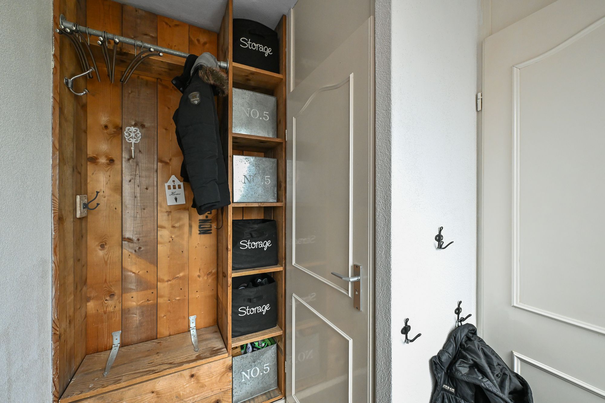 Foto 12 van Loodglans 58