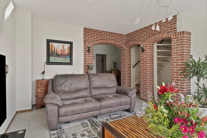 Foto 12 van Van Oosterzeestraat 12