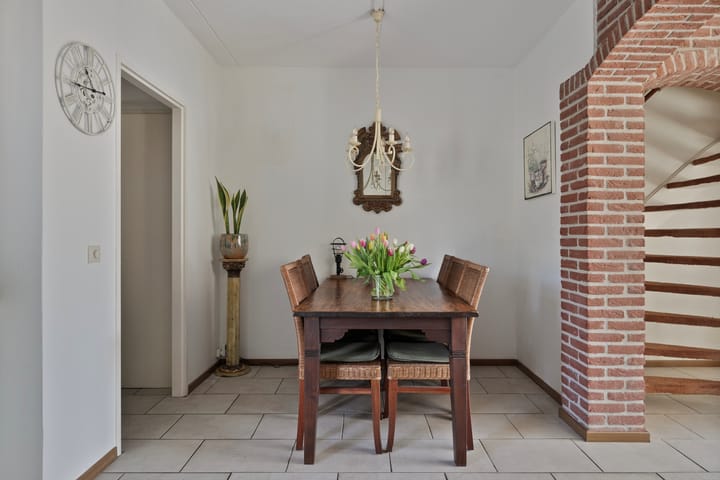 Foto 14 van Van Oosterzeestraat 12