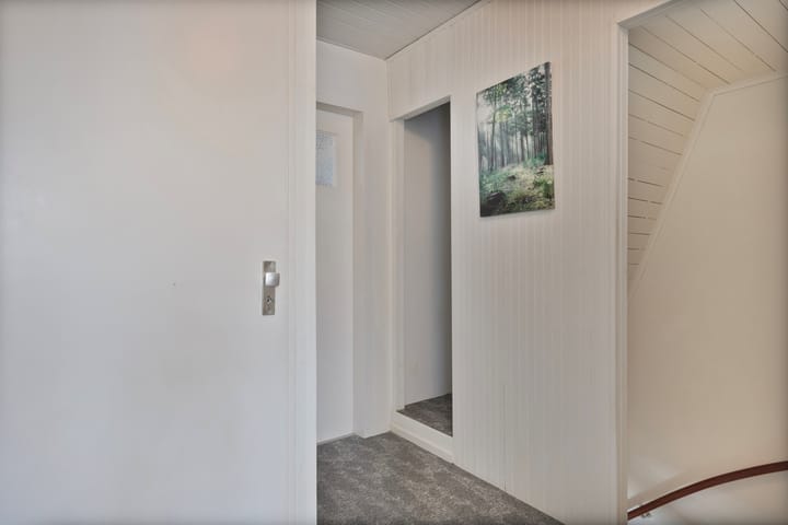 Foto 18 van Van Oosterzeestraat 12