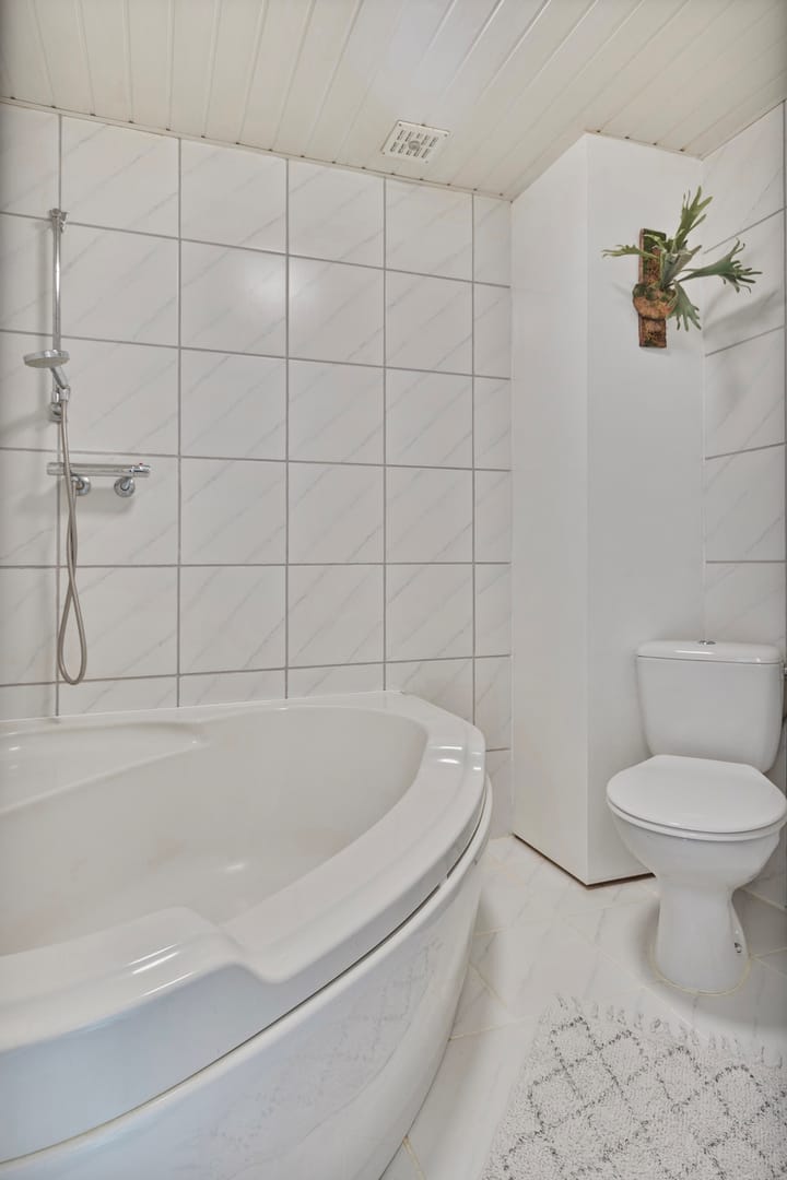 Foto 28 van Van Oosterzeestraat 12