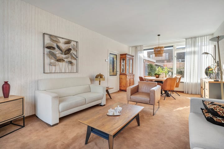 Foto 6 van Meeuwenstraat 10