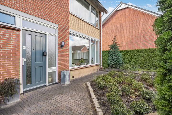 Foto 2 van Meeuwenstraat 10