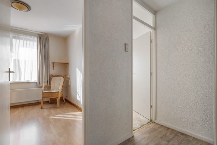 Foto 13 van Meeuwenstraat 10