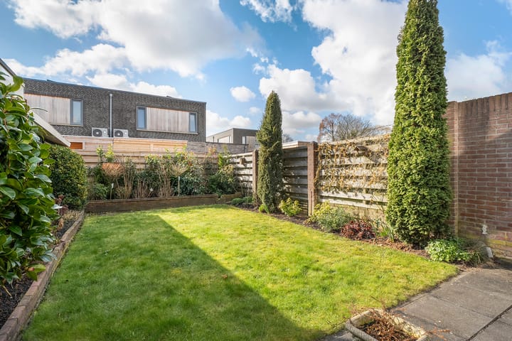 Foto 26 van Meeuwenstraat 10