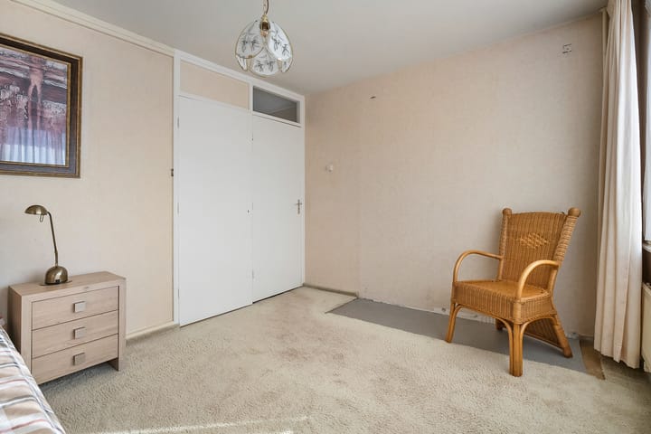 Foto 17 van Meeuwenstraat 10