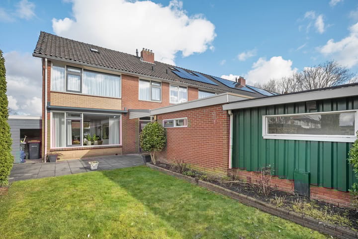 Foto 31 van Meeuwenstraat 10