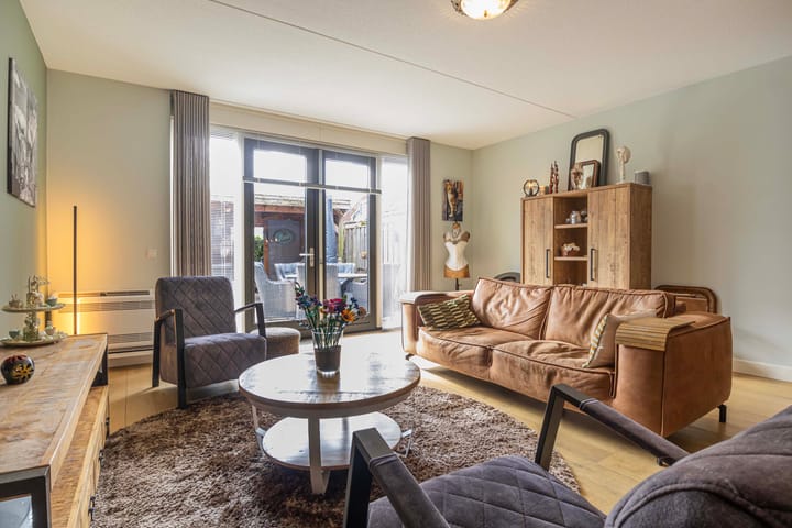 Foto 2 van Enkalaan 76