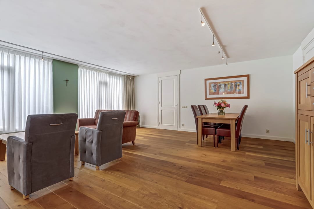 Foto 8 van Alberdingk Thijmlaan 3