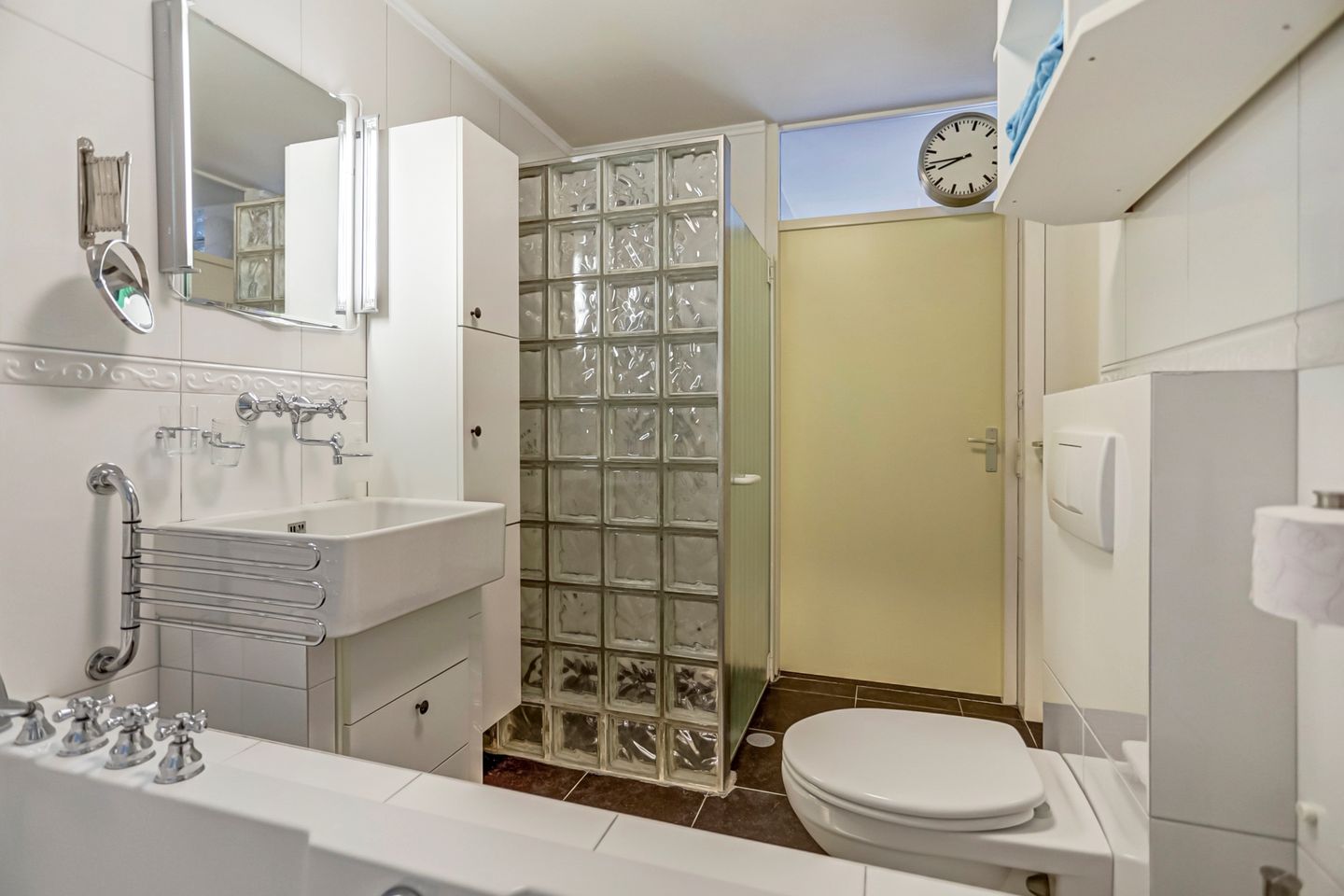 Foto 20 van Alberdingk Thijmlaan 3