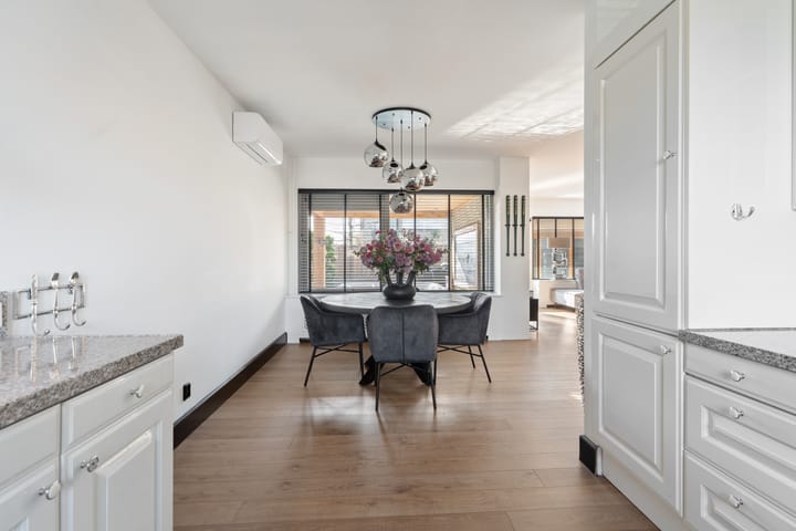 Foto 15 van Weezenhof 8266