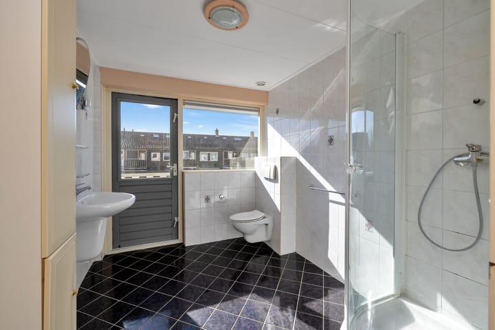 Foto 19 van Irenestraat 22