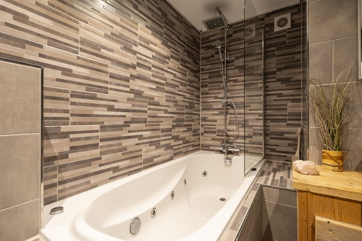 Photo 20 of Roerdompstraat 11