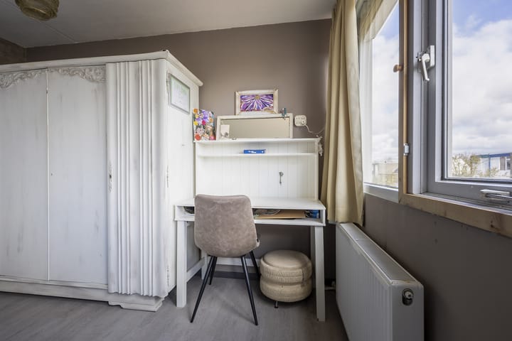 Photo 22 of Roerdompstraat 11