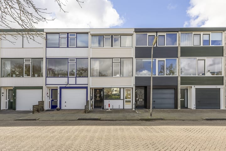 Photo 31 of Roerdompstraat 11