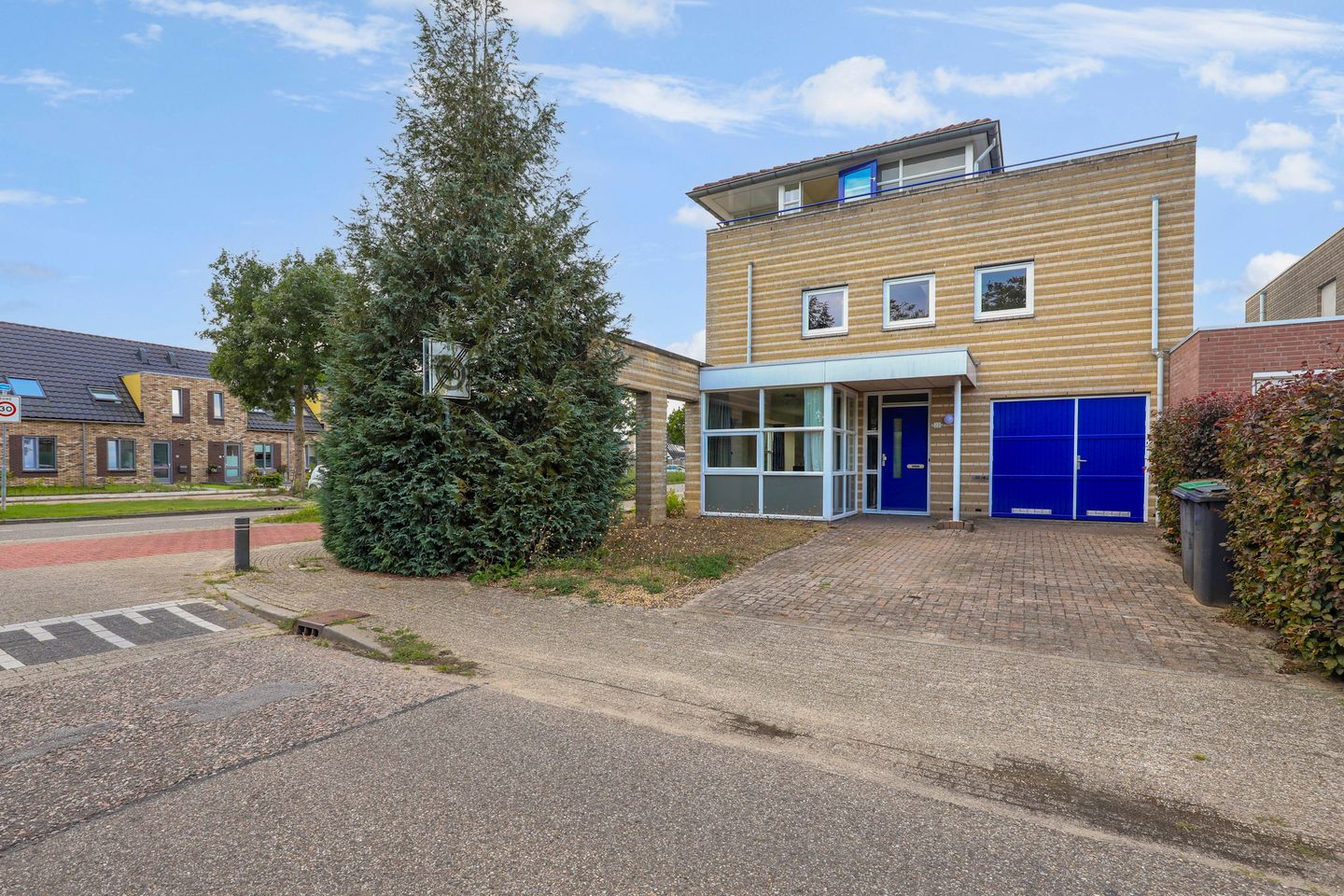 Foto 5 van Scheefkelk 22