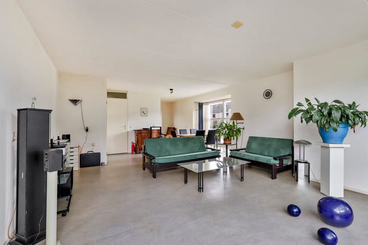 Photo 13 of Scheefkelk 22