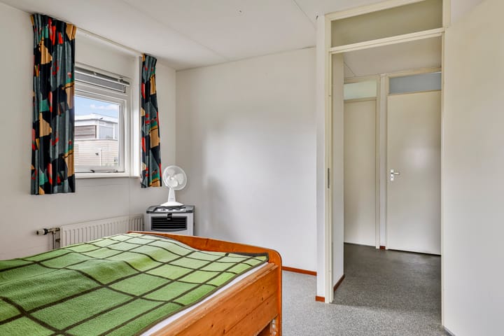 Photo 28 of Scheefkelk 22