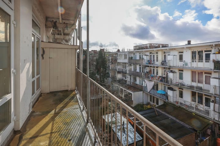 Photo 11 of Vespuccistraat 85-3