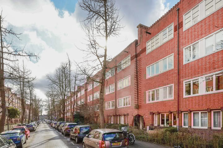 Photo 14 of Vespuccistraat 85-3