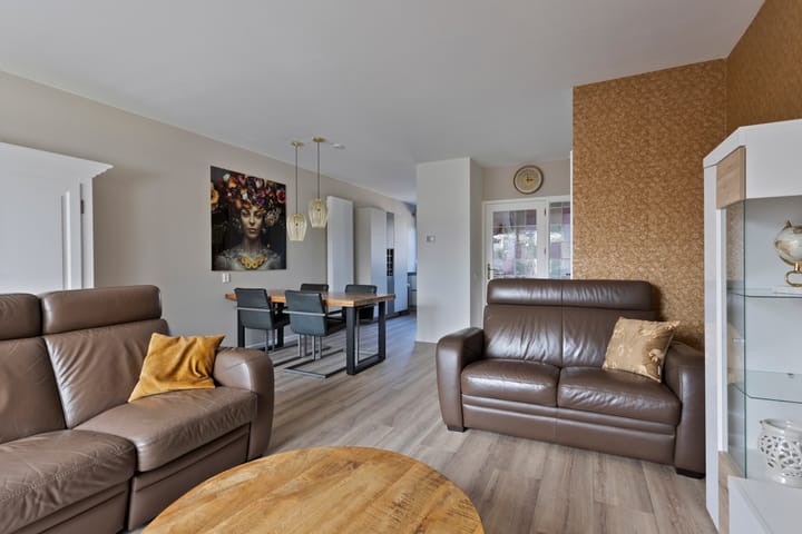 Foto 2 van Prof. Tinbergenlaan 3