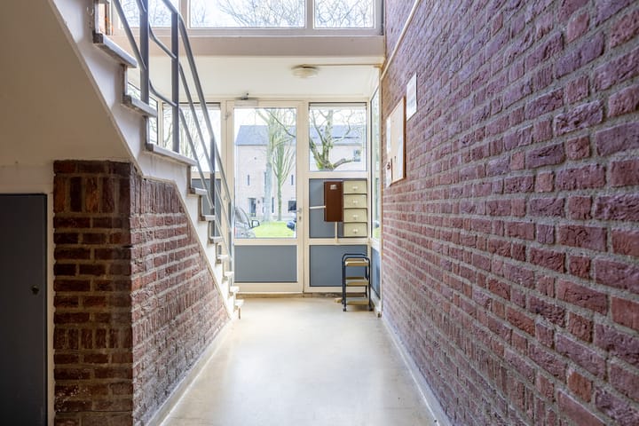 Foto 8 van Planciusplein 10