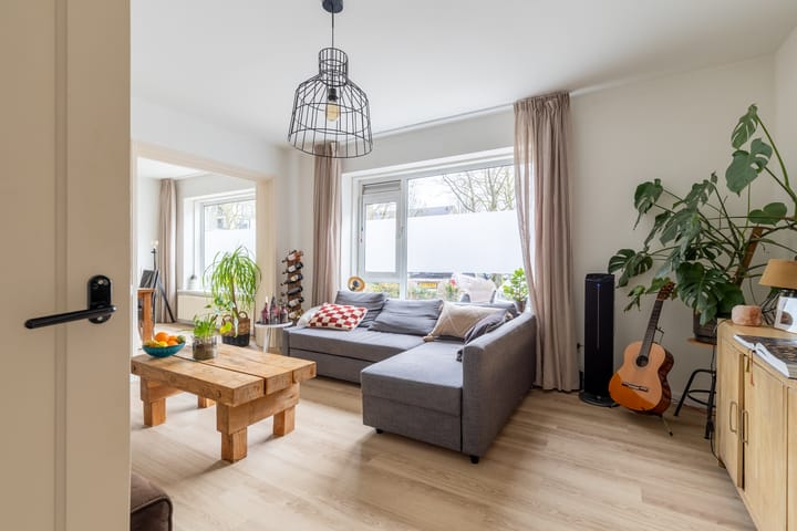 Foto 14 van Planciusplein 10