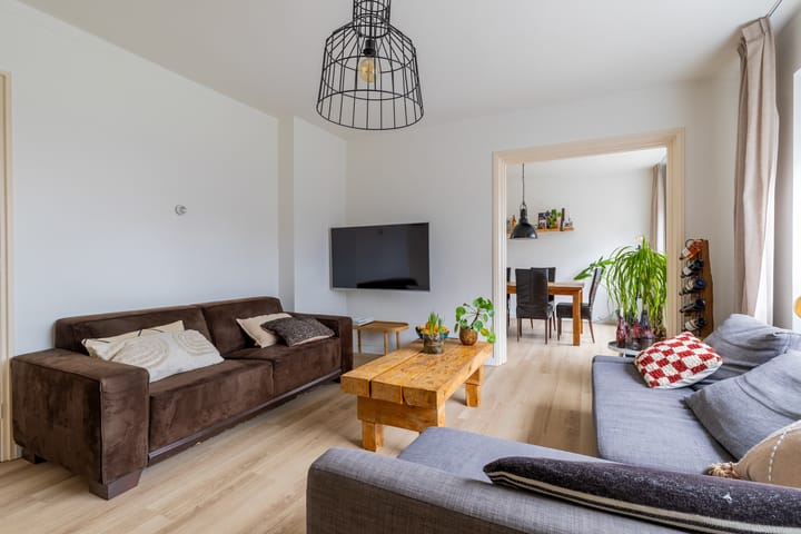 Foto 16 van Planciusplein 10