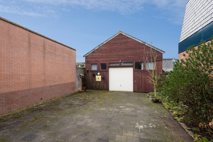 Photo 2 of Dorpsstraat 47