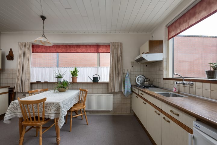 Photo 13 of Dorpsstraat 47