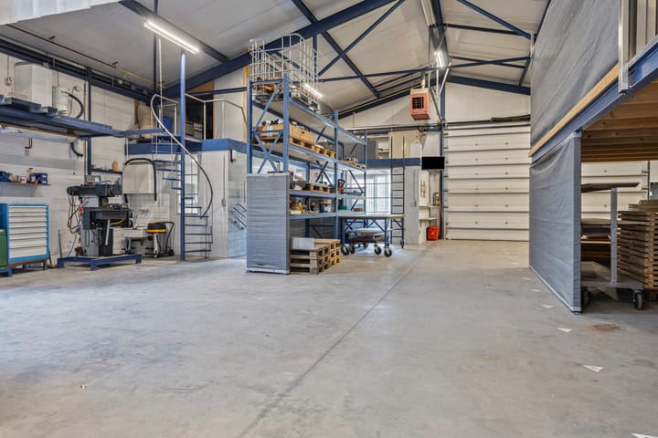 Photo 3 of Molenveld 11