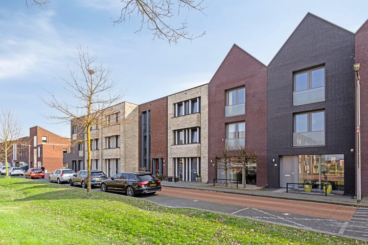 Foto 33 van Burgerwaard 16