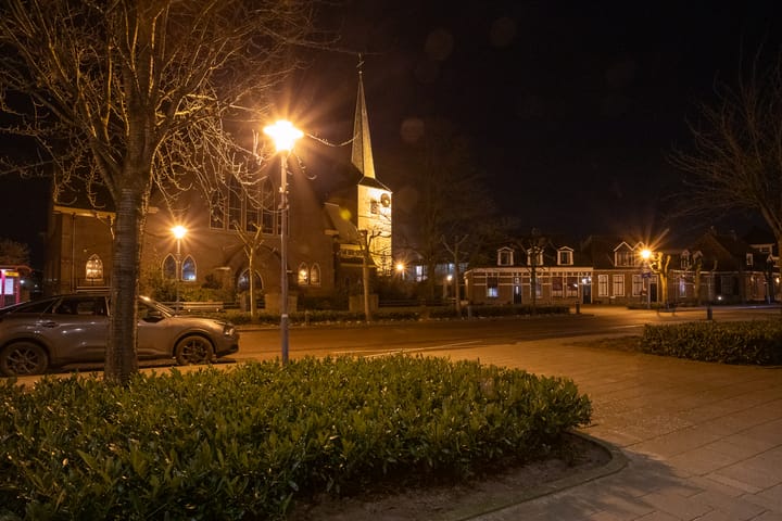 Foto 15 van Burgemeester J.C. van den Bergplein 30