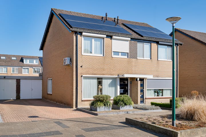 Foto 1 van De Pulserstraat 12