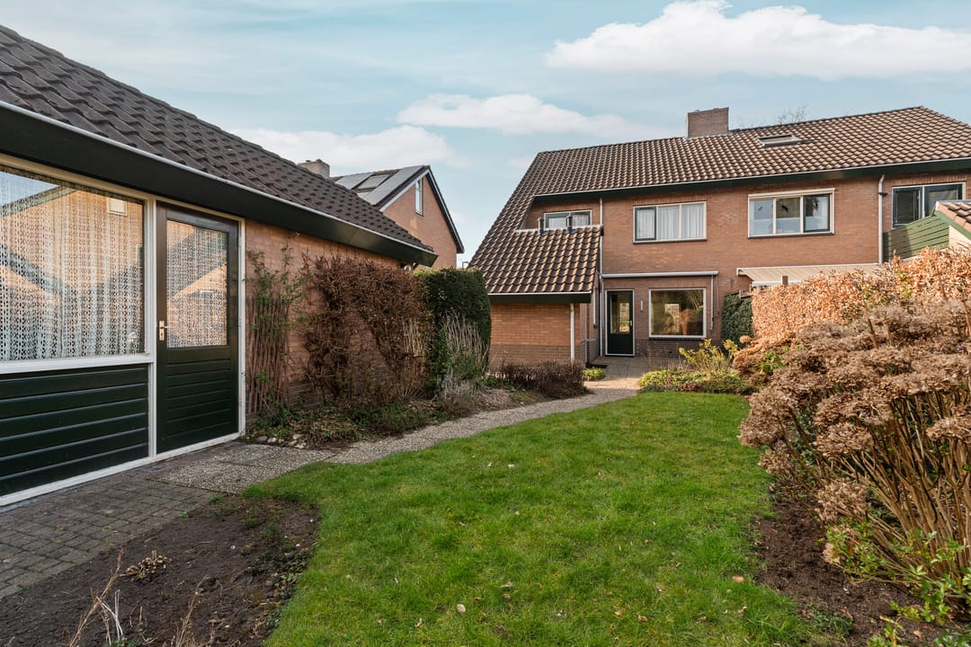 Foto 2 van Treubstraat 12