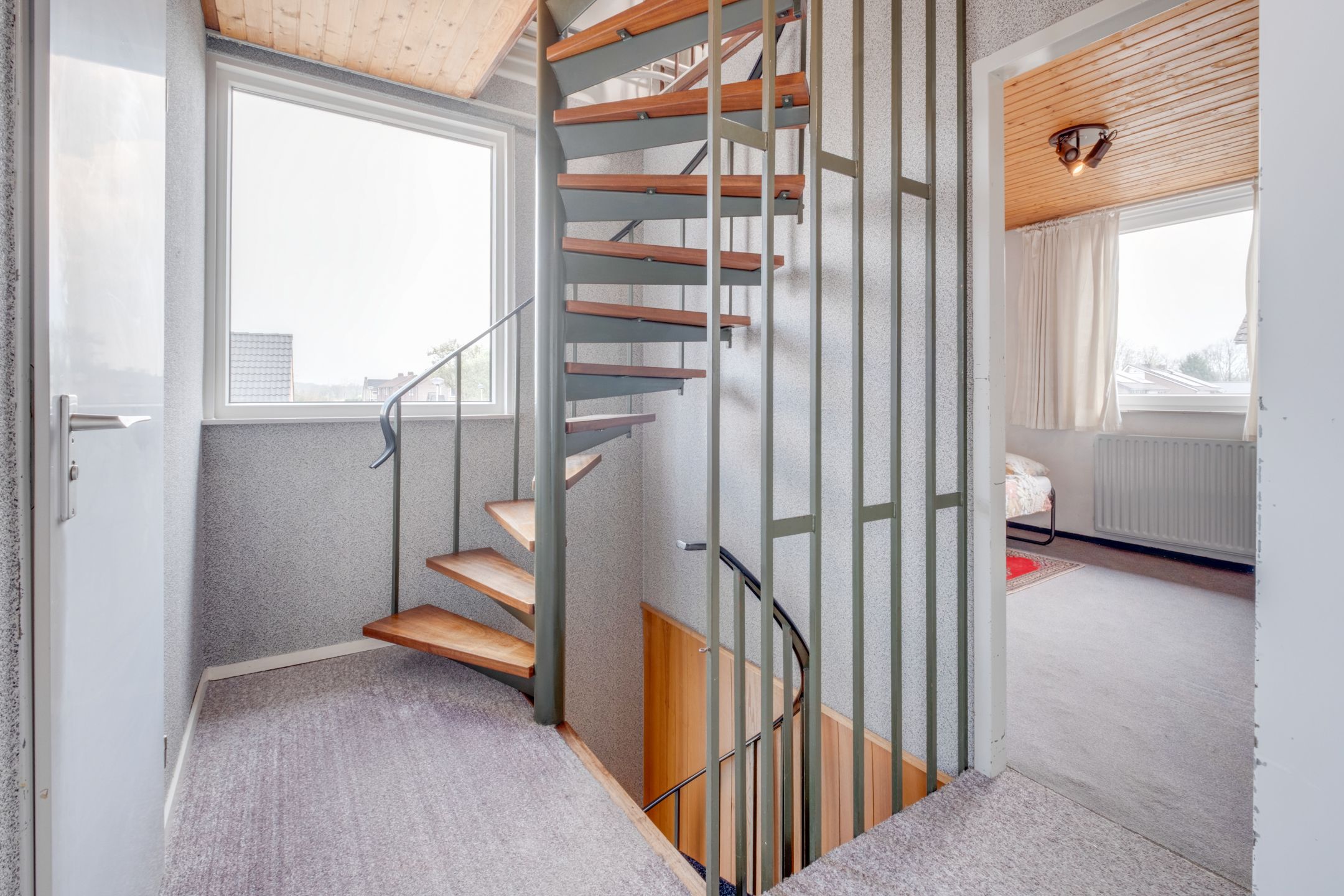 Photo 15 of Schout Boutenstraat 16