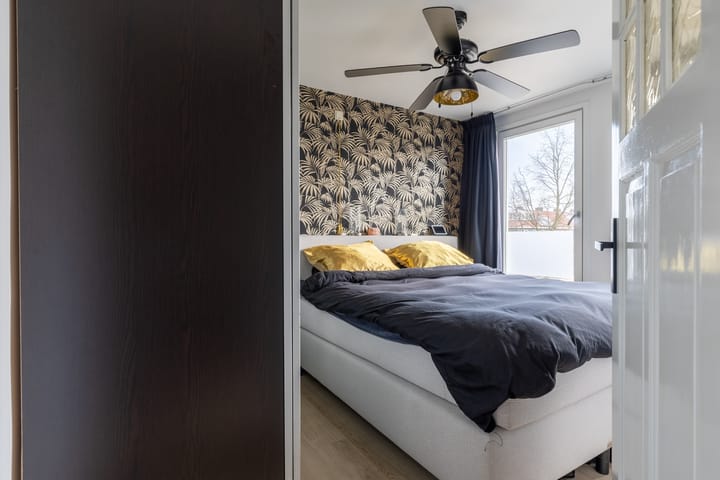 Foto 38 van Generaal Maczekstraat 104