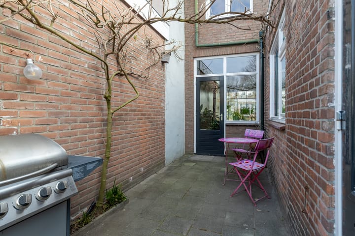 Foto 45 van Generaal Maczekstraat 104